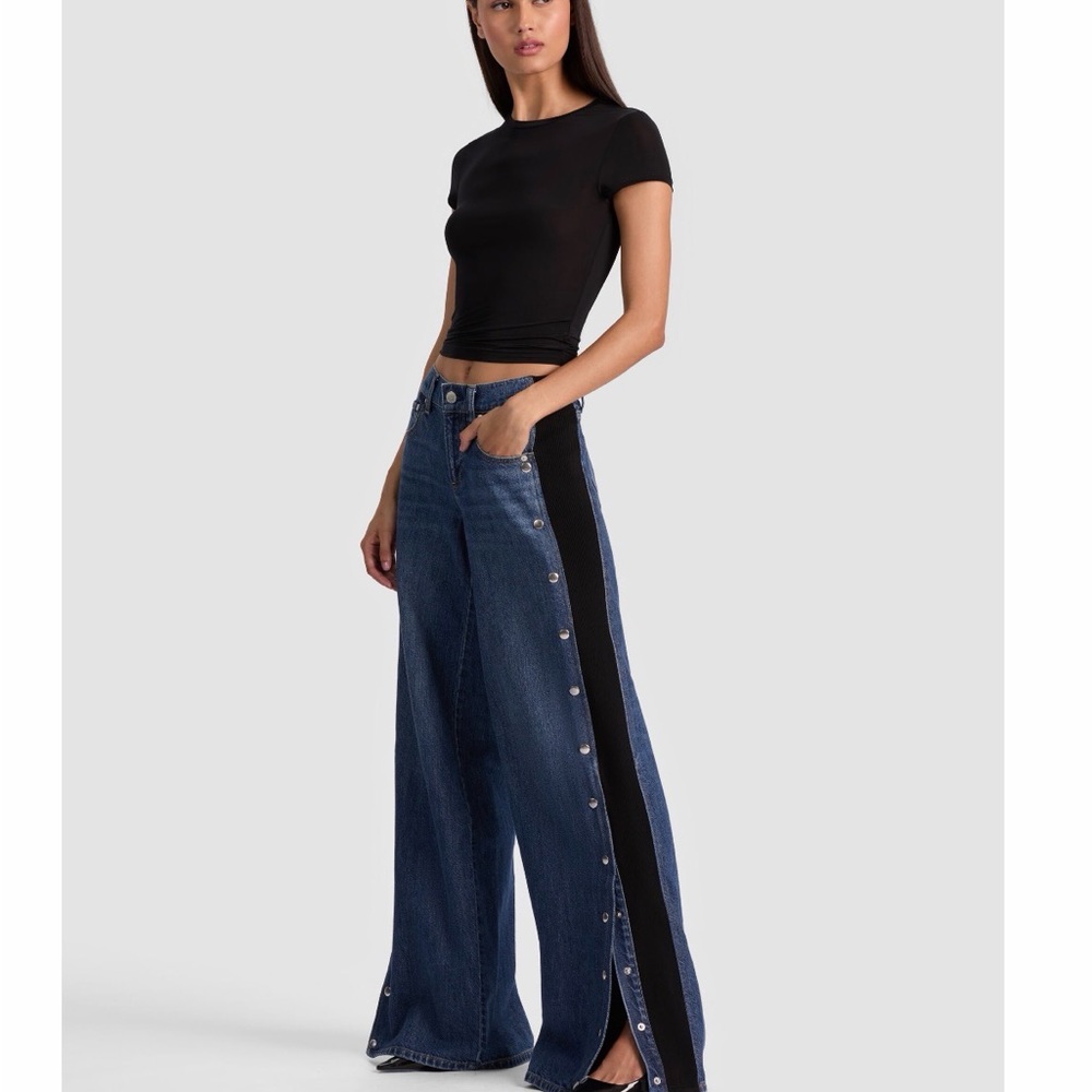 Alice + Olivia Amazing Snap Wide leg jeans size 26